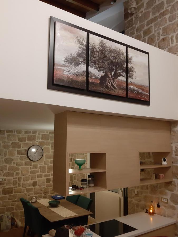 Πέτρα, Ελιά Και Λεβάντα Villa Tolo Exterior photo