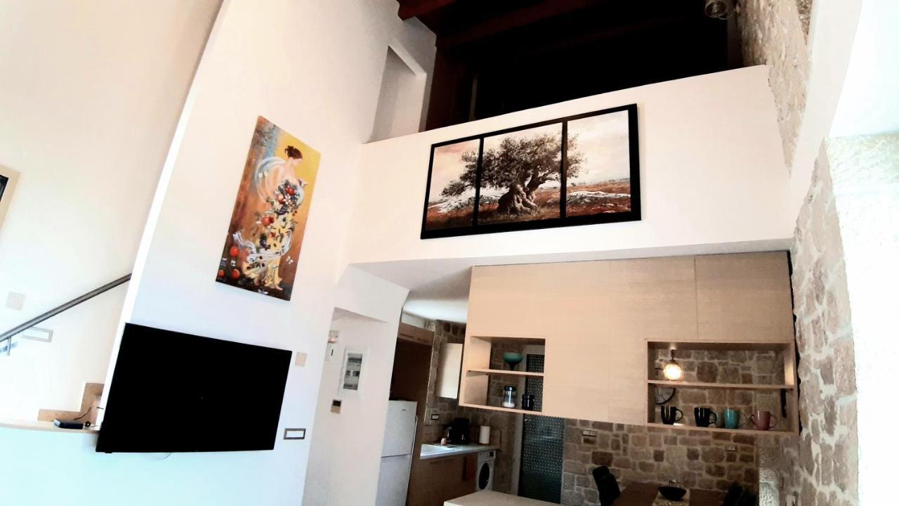 Πέτρα, Ελιά Και Λεβάντα Villa Tolo Exterior photo